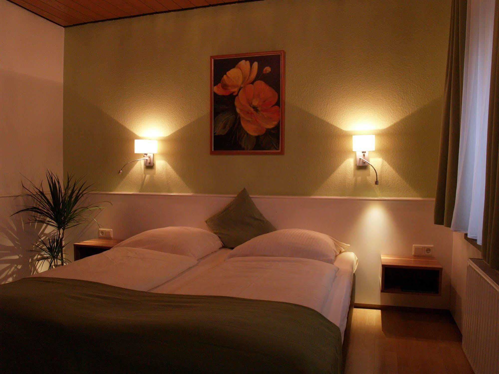 Hotel Smart-Inn Erlangen Buitenkant foto
