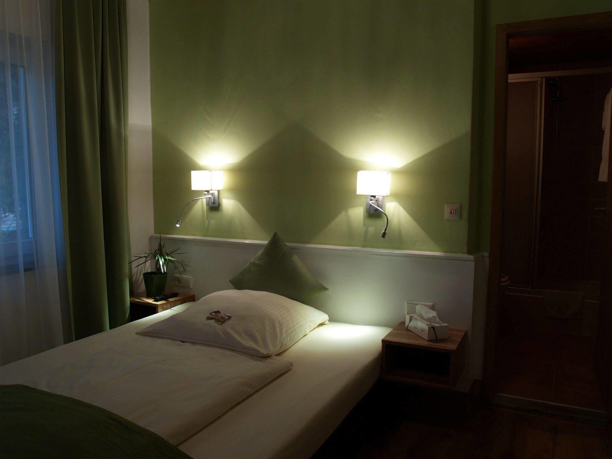 Hotel Smart-Inn Erlangen Buitenkant foto